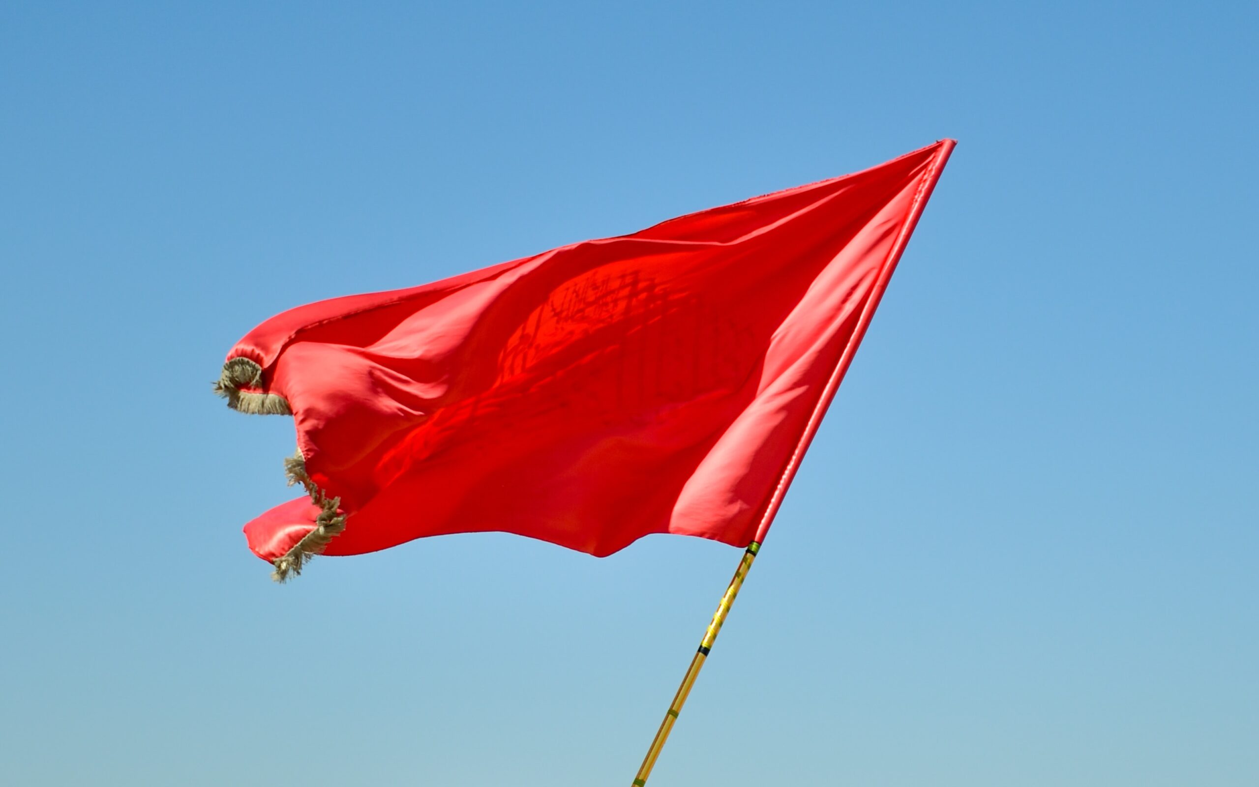 red flags in a romantic relationship